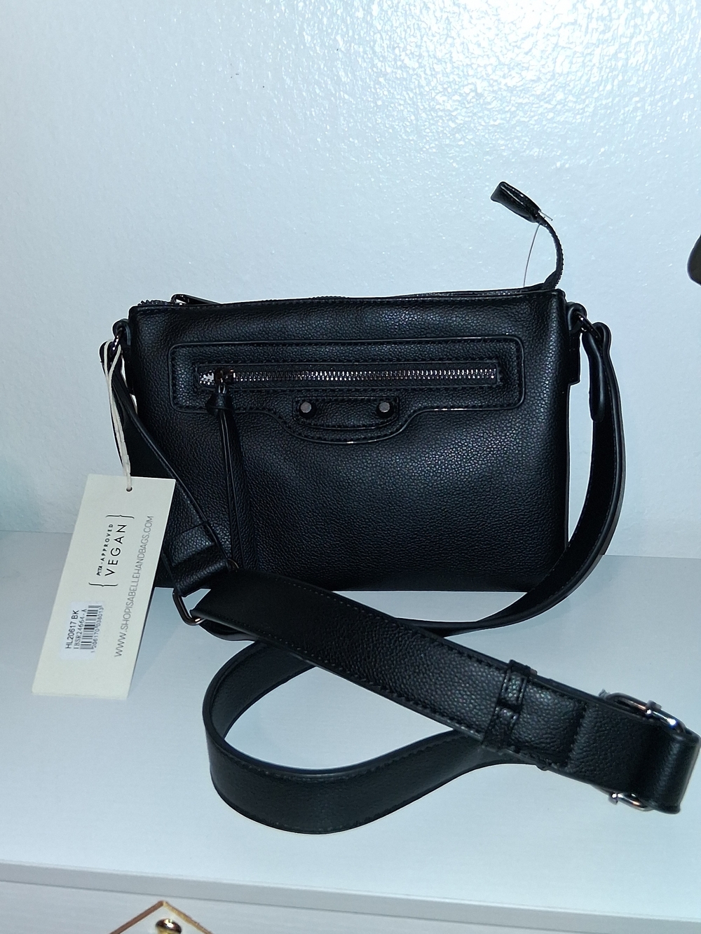 Isabelle Los Angeles Black Vegan Crossbody Bag NWT